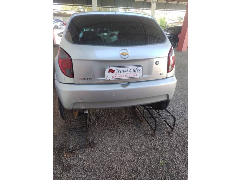CHEVROLET - CELTA - 2007/2008 - Prata - R$ 21.900,00