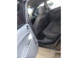 FORD - FIESTA - 2004/2005 - Preta - R$ 17.500,00