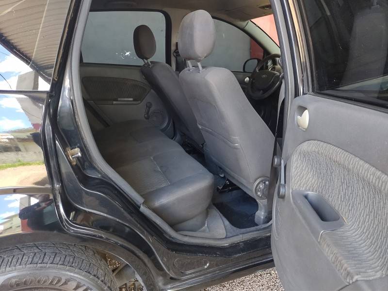 FORD - FIESTA - 2006/2006 - Preta - R$ 22.900,00