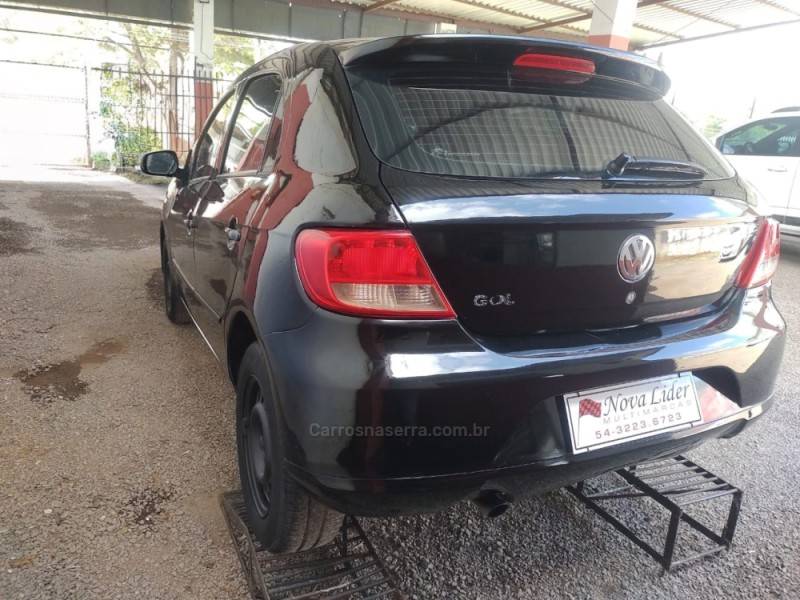 VOLKSWAGEN - GOL - 2010/2011 - Preta - R$ 27.900,00