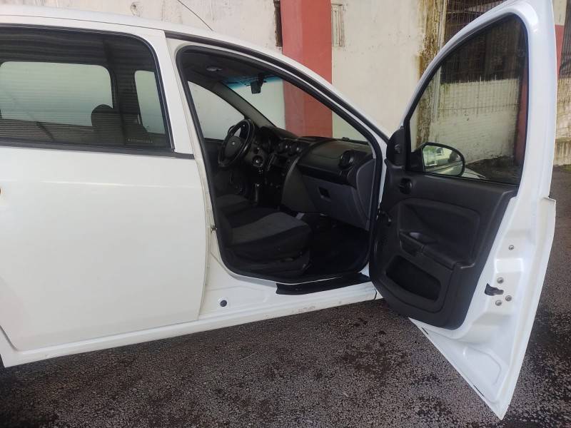 FORD - FIESTA - 2011/2011 - Branca - R$ 23.900,00