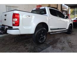 CHEVROLET - S10 - 2013/2013 - Branca - R$ 112.000,00