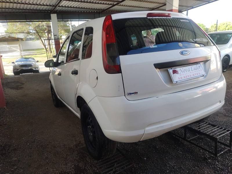 FORD - FIESTA - 2011/2011 - Branca - R$ 23.900,00
