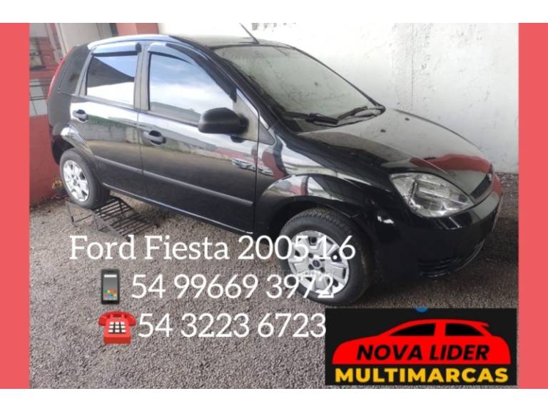 FORD - FIESTA - 2004/2005 - Preta - R$ 17.500,00