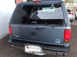 FORD - EXPLORER - 1994/1994 - Cinza - R$ 27.900,00