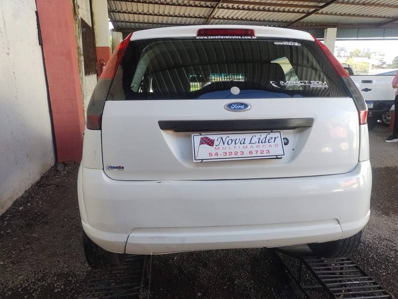 FORD - FIESTA - 2011/2011 - Branca - R$ 23.900,00